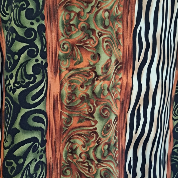 Funky shirt - Picture 3 of 4